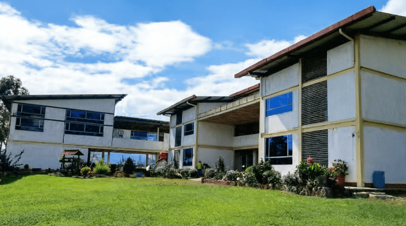 Fachada del Colegio Campestre Santo Domingo Savio